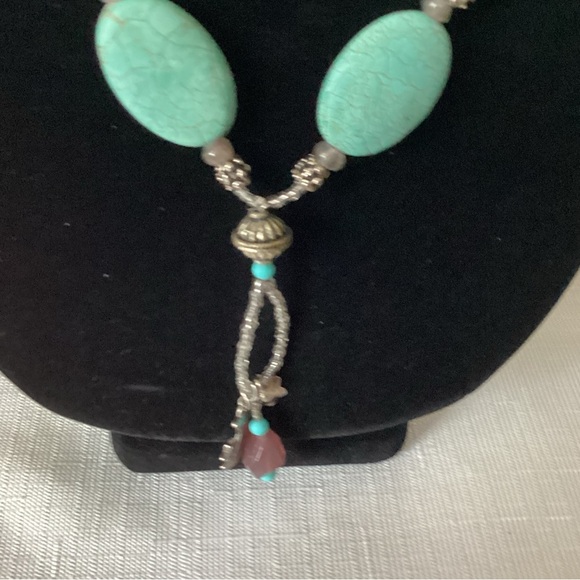 Turquoise Color Silver Tone Necklace - Picture 2 of 4